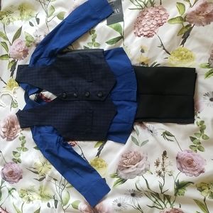 NWT 4 Piece Blue and Black Outfit 2T Boys